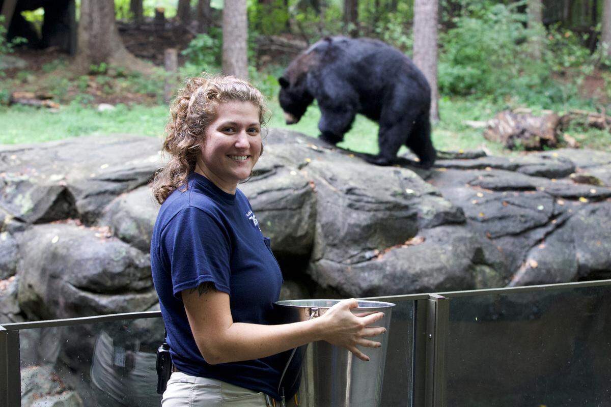 NC Zoo keeper Alexis Rowe at the Black Bear Habitat in the Nat Geo Wild series “Secrets of the Zoo: North Carolina.”