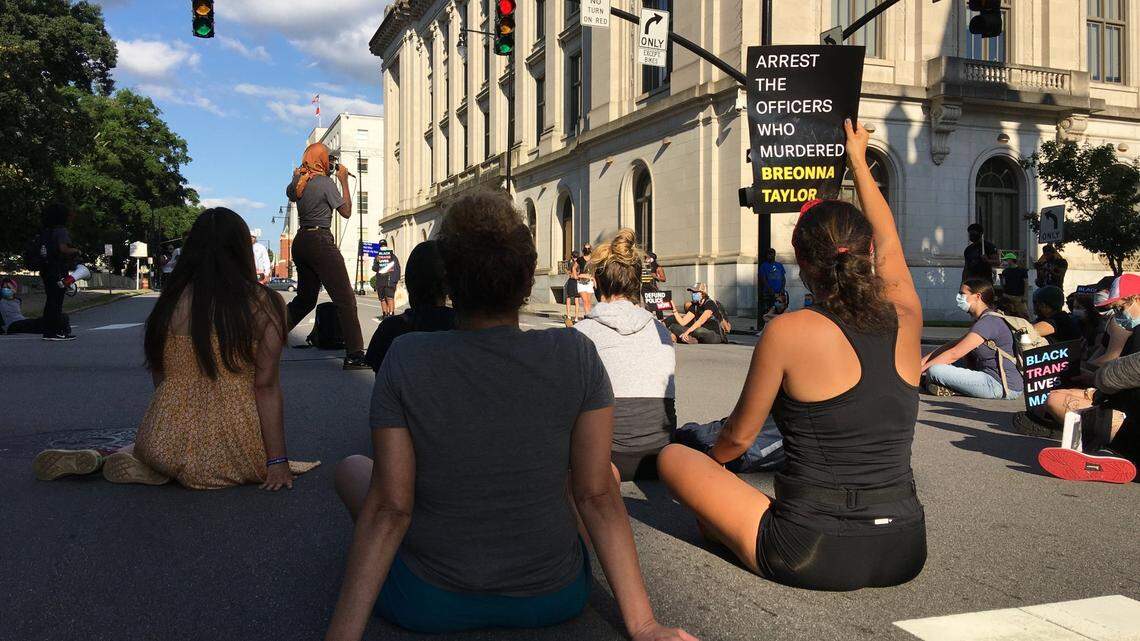 Raleigh Police begin internal investigation after arrests of two protesters