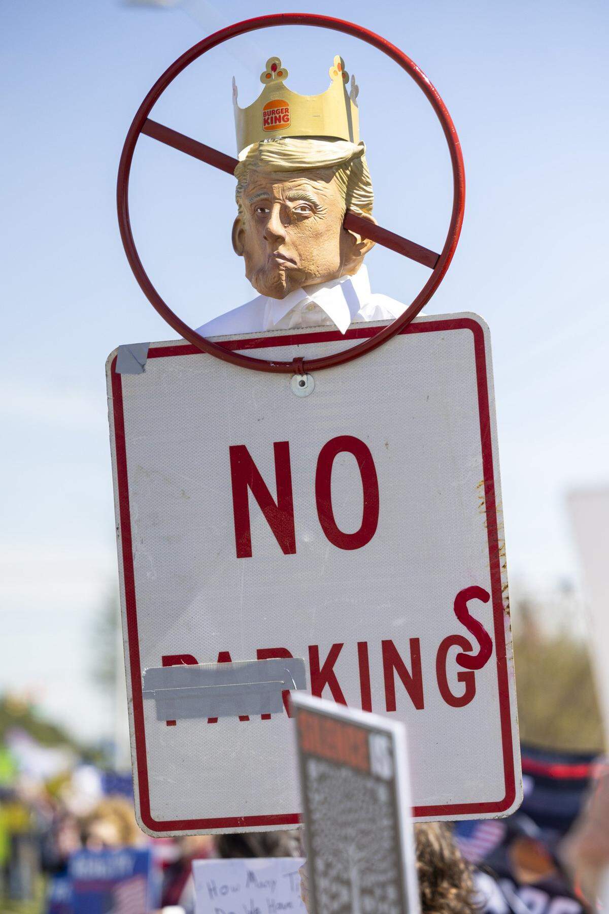 Hundreds of demonstrators line Capital Boulevard in Raleigh on Saturday, March 28, 2026, during a “No Kings” protest against President Donald Trump and his agenda. More than 70 cities and towns across North Carolina participated in nationwide protests Saturday.