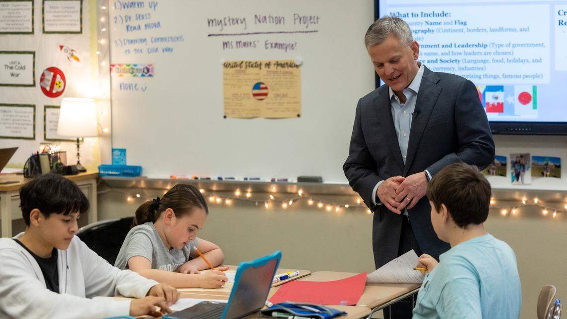 Gov. Stein pushes for ‘a real pay raise for every teacher’ as lawmakers return