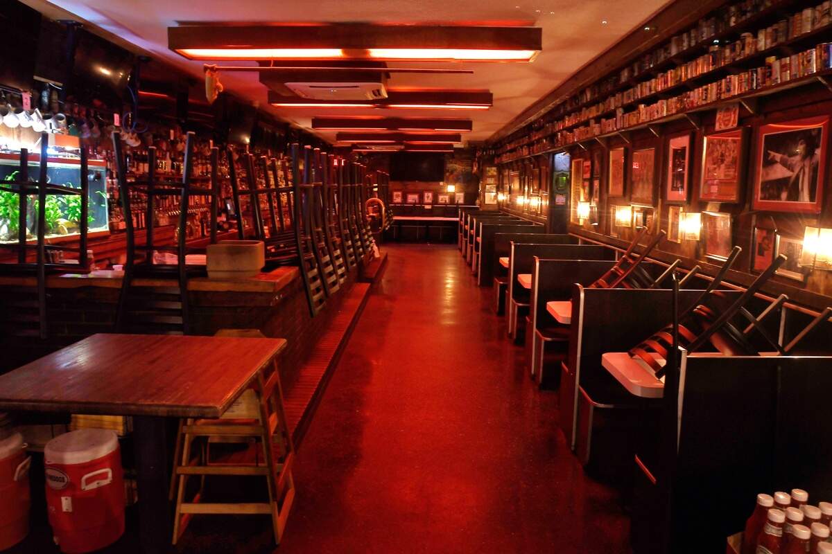 The unusual scene from The Player’s Retreat, a popular bar and restaurant near the NC State campus in Raleigh, at about 8pm Friday night, March 20, 2020. The “PR” would normally be crowded with loyal patrons, but was closed at that hour due to COVID-19.