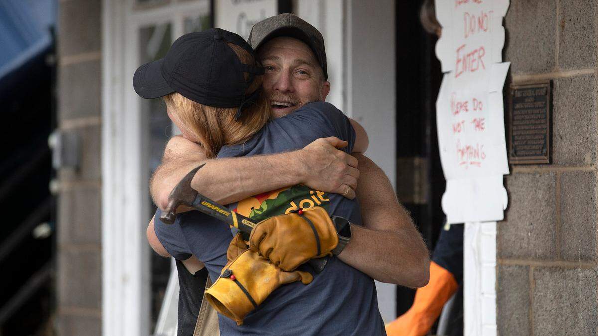Helene devastated this small Ashe County town. Now its residents are feeding one another