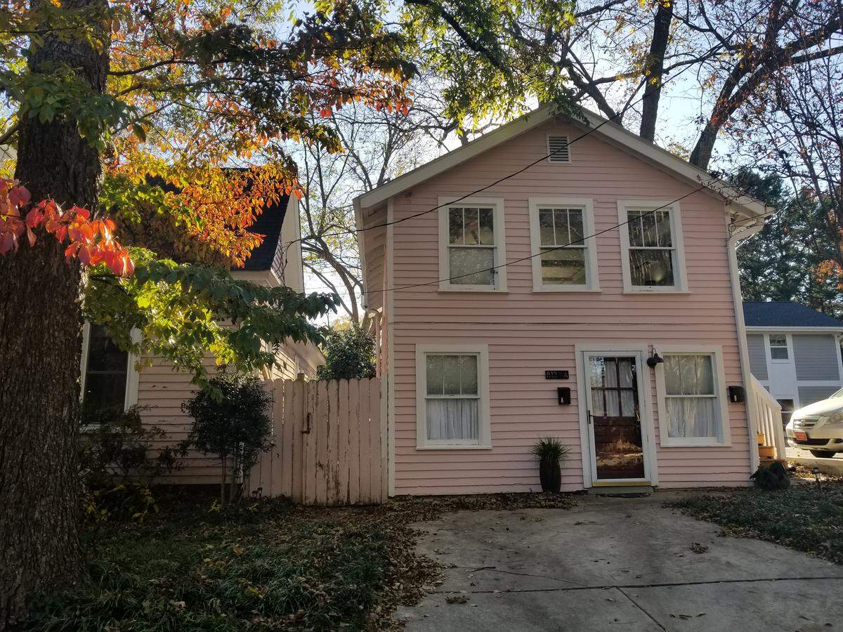 A backyard cottage that is used for Airbnb on Clay Street in Raleigh.