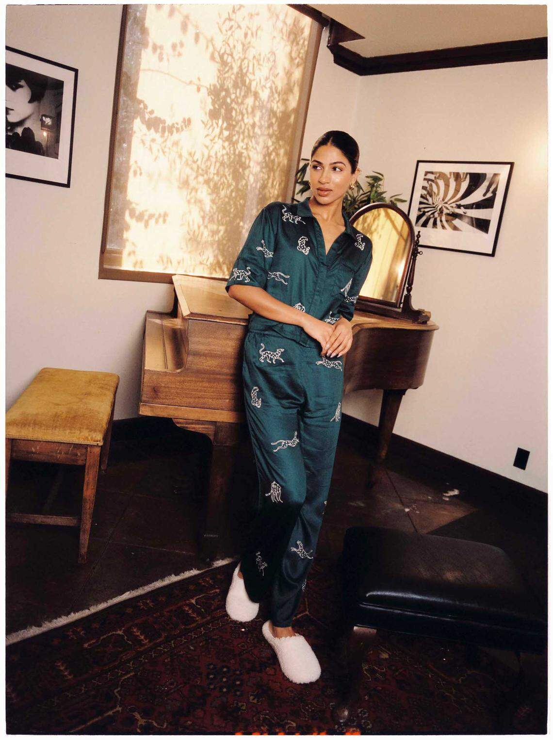 While Sani started by selling Indian wedding attire, the company quickly expanded to loungewear featuring rich tones and embroidery.