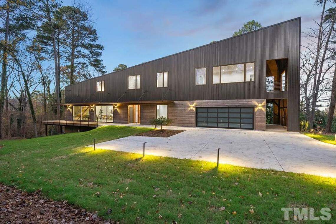 1109 East Franklin Street, Chapel Hill, NC.