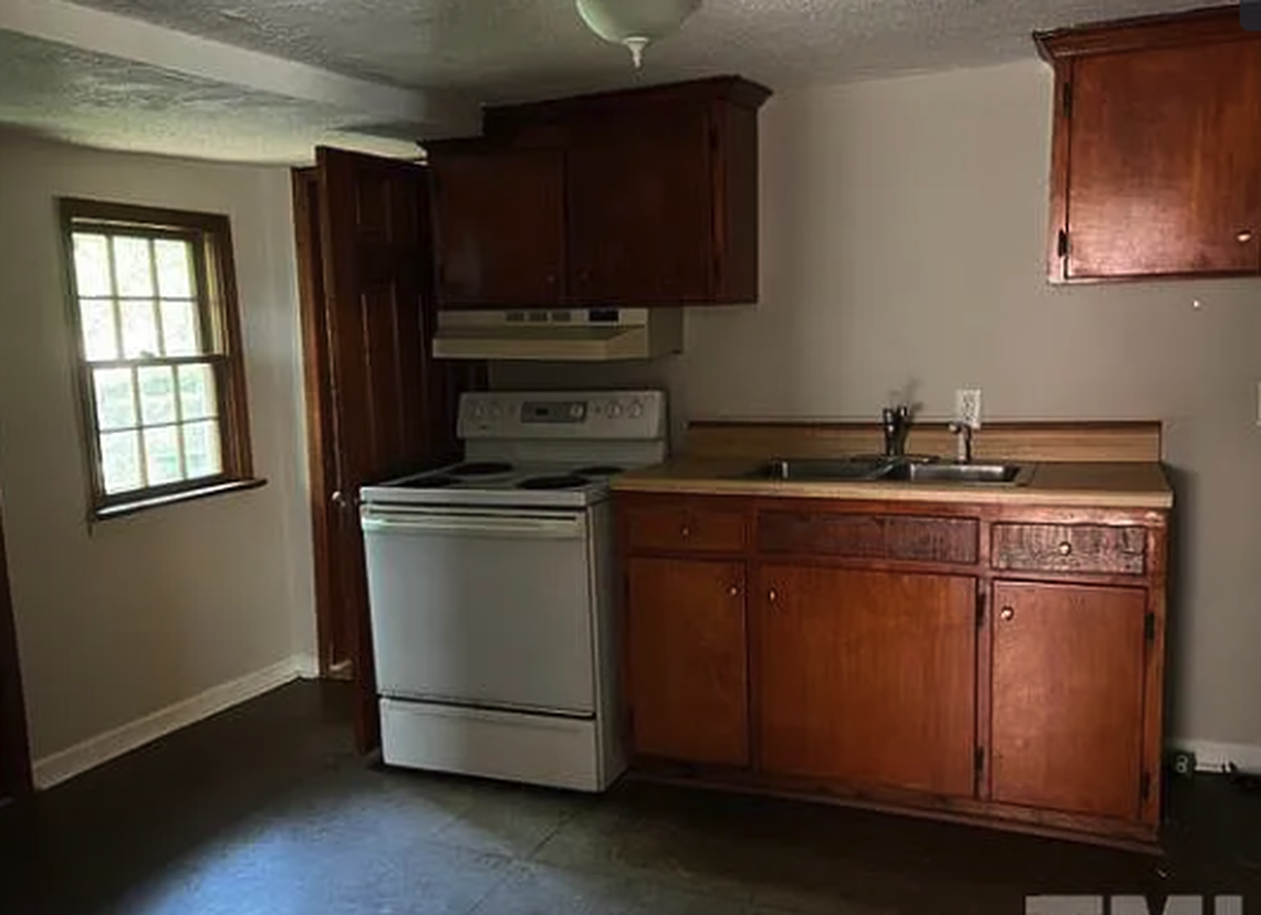 1606 Oakwood Ave, Raleigh, 27610