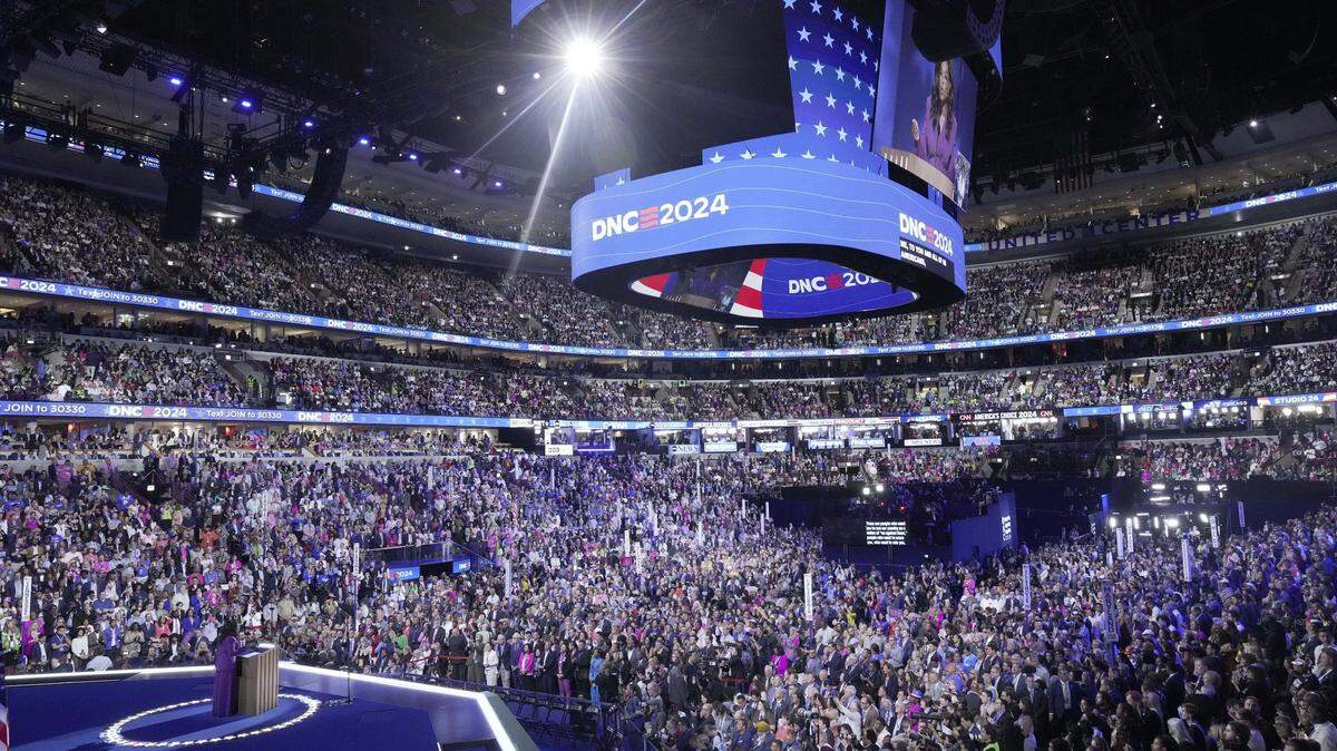 Aug 21, 2024; Chicago, IL, USA; Oprah Winfrey speaks during the third day of the Democratic National Convention at the United Center. Mandatory Credit: Mark Hoffman-USA TODAY