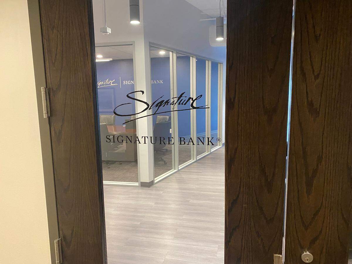 The Signature Bank office in downtown Durham, NC.