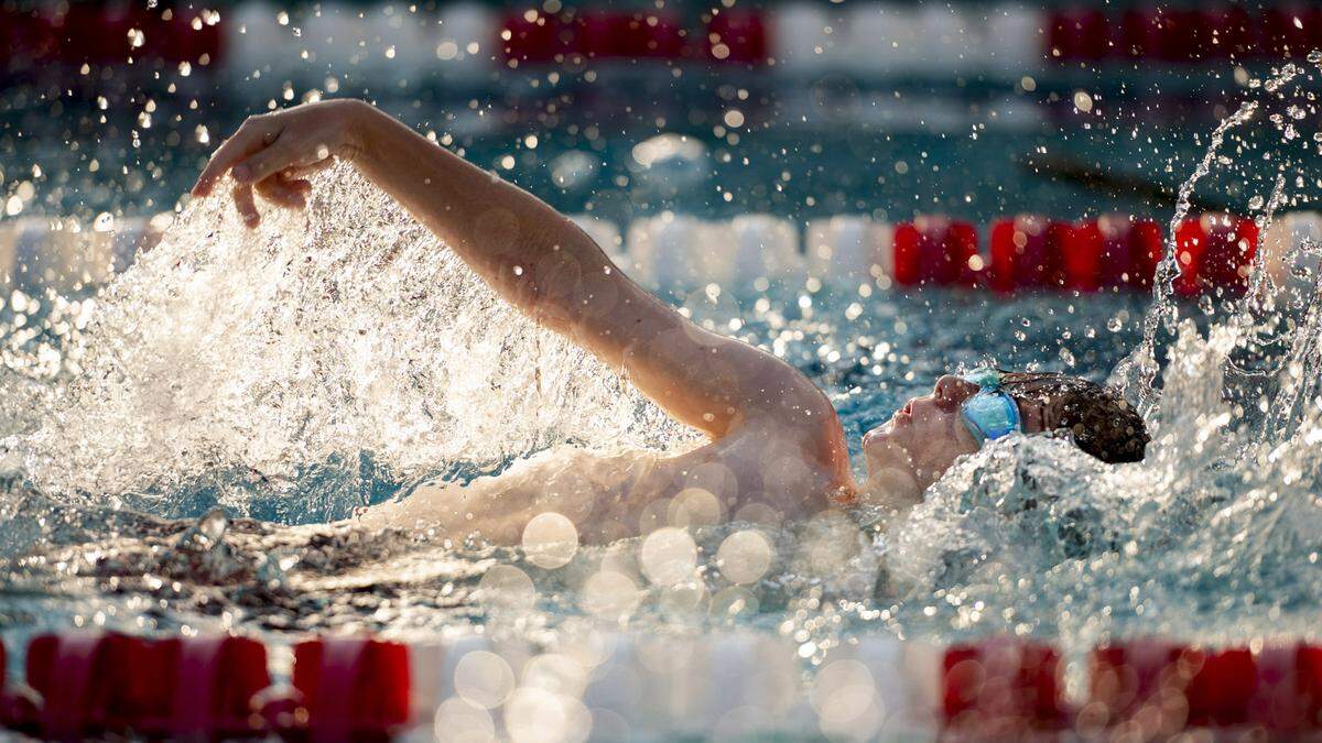 Mason Mazur, a member of the Cary Swim Park Sea Dragons, practices backstroke on Monday, June 24, 2024.