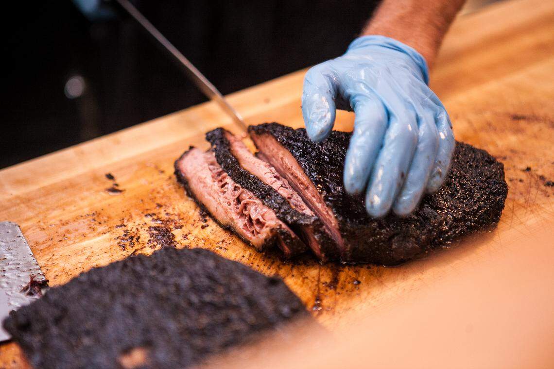 One of the most popular and acclaimed barbecue spots in the south, Texas-style Lewis Barbecue, has plans for a new Raleigh restaurant.