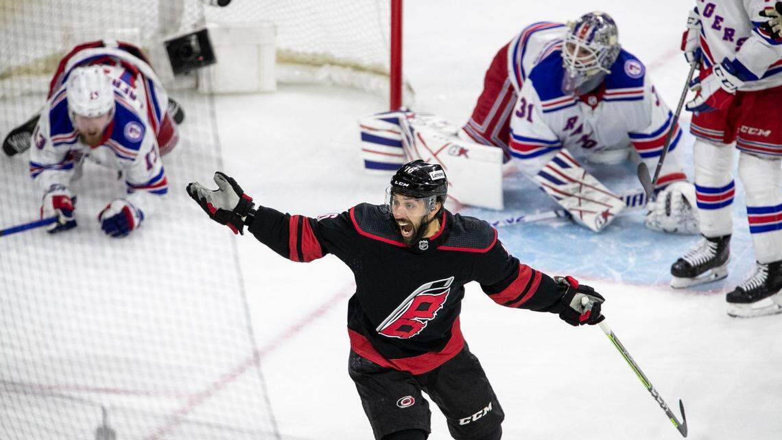 By inches or by yards, Hurricanes find a way to get an edge on Rangers in Game 5