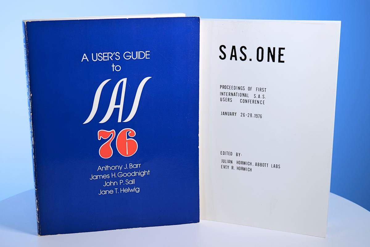 SAS software users manual from 1976.