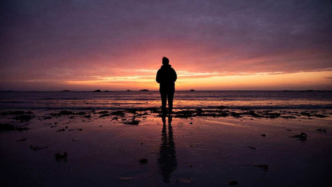 Why Americans gain years but lose vitality: Healthspan vs. lifespan and the 8 habits that close the gap