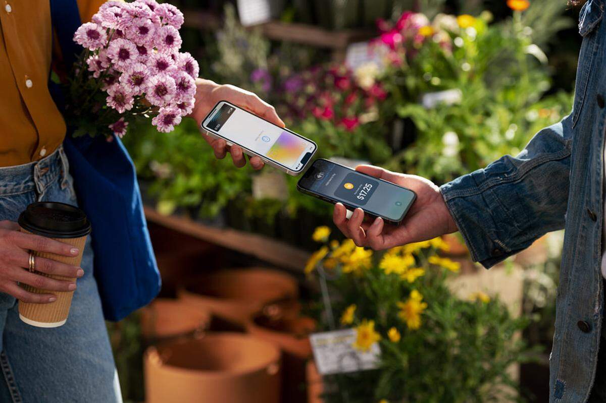 Apple introduced a new feature this week that will allow merchants to accept payments through Apple Pay.