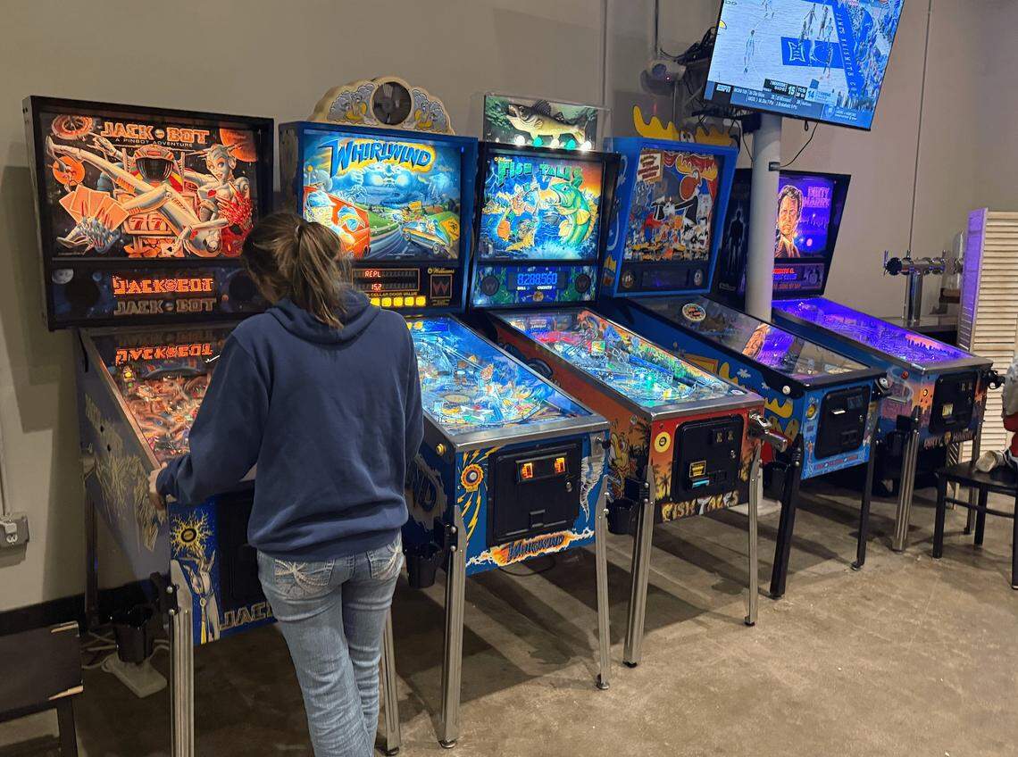 Super Rad Retro Lounge, a new arcade bar in downtown Raleigh, will have pinball machines, classic arcade games and air hockey.