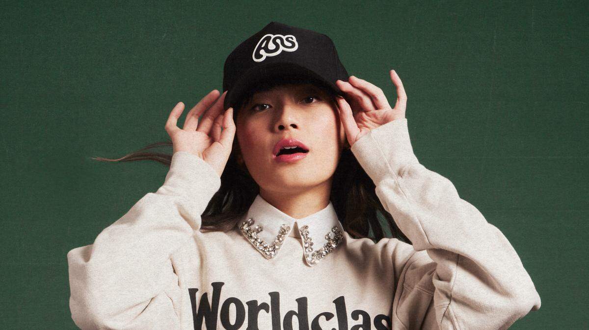 Net profits from sales of Worldclass apparel and accessories will be donated to help increase access to colonoscopies in underinsured communities.