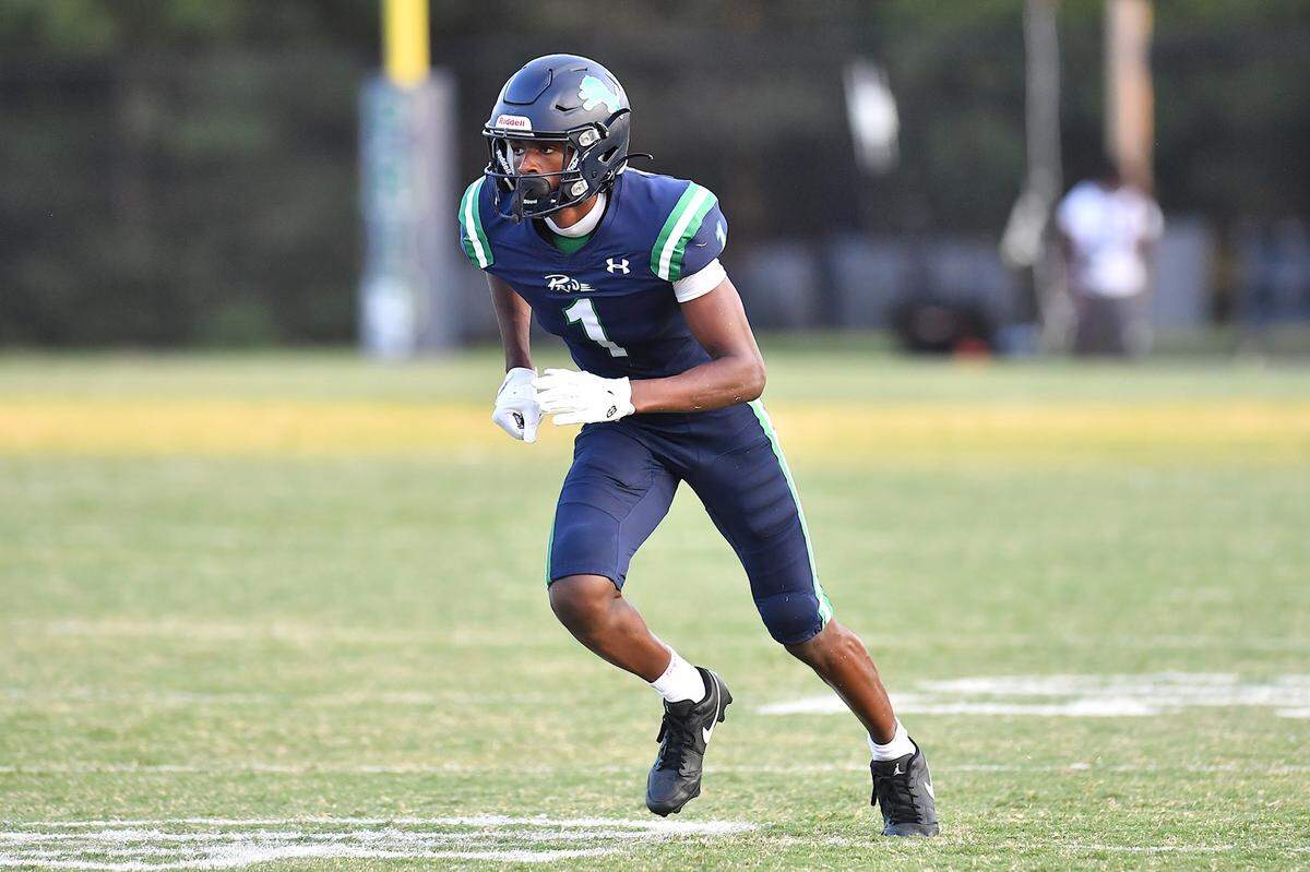 Leesville Road wide receiver Devin Goldston (1) rushes downfield against Heritage during the first half. The Leesville Road Pride and the Heritage Huskies met in a football game in Raleigh, N.C. on September 5, 2025.