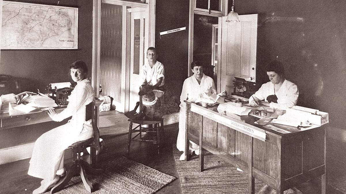 The Raleigh headquarters of the North Carolina Equal Suffrage Association in 1920. PHOTOGRAPH BY STATE ARCHIVES OF NORTH CAROLINA
