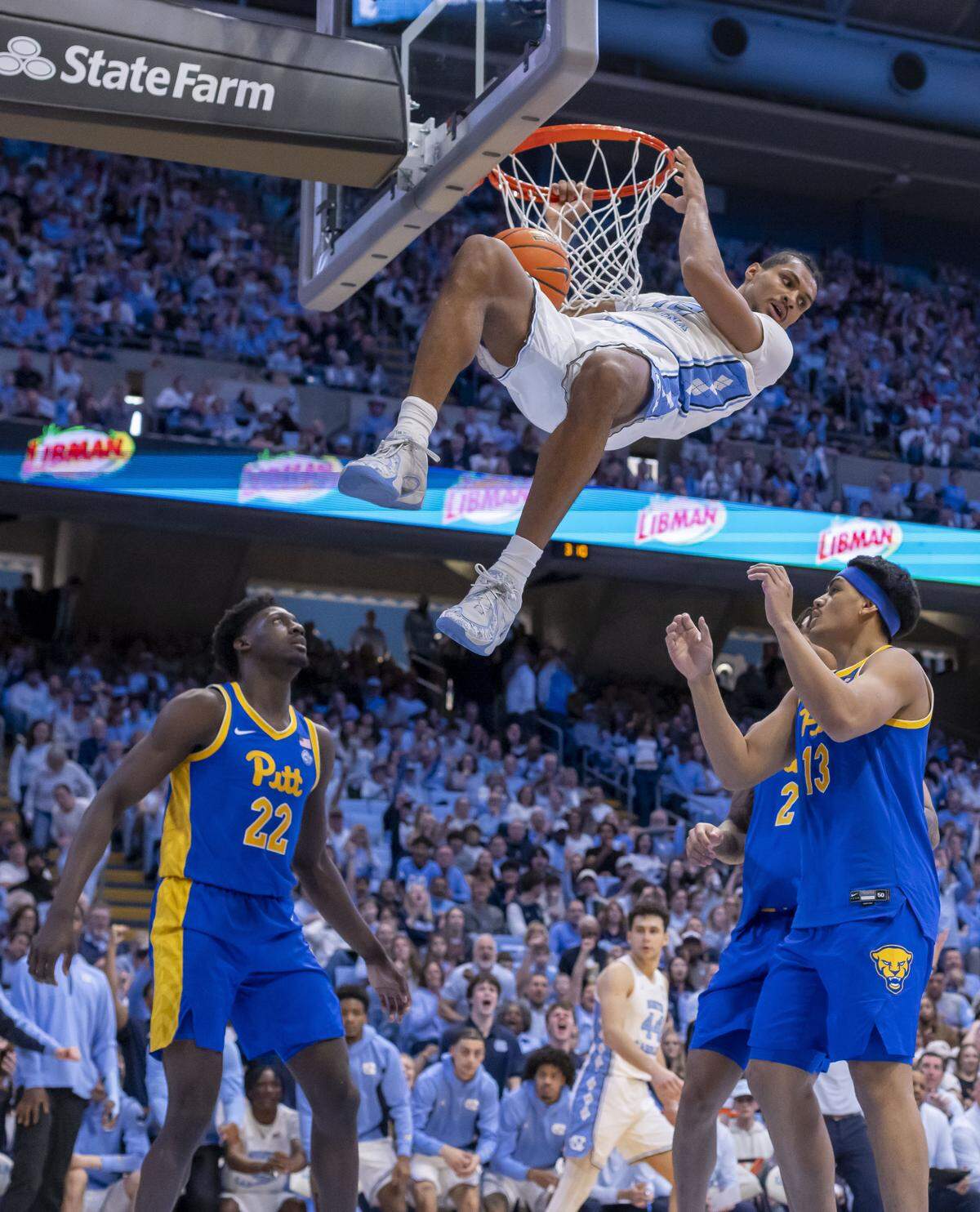 North Carolina forward Jarin Stevenson (15) gets a dunk in the second half against Pitt on Saturday, February 14, 2026 at the Smith Center in Chapel Hill, N.C. Stevenson scored 19 points in the Tar Heels’ 79-65 victory. 