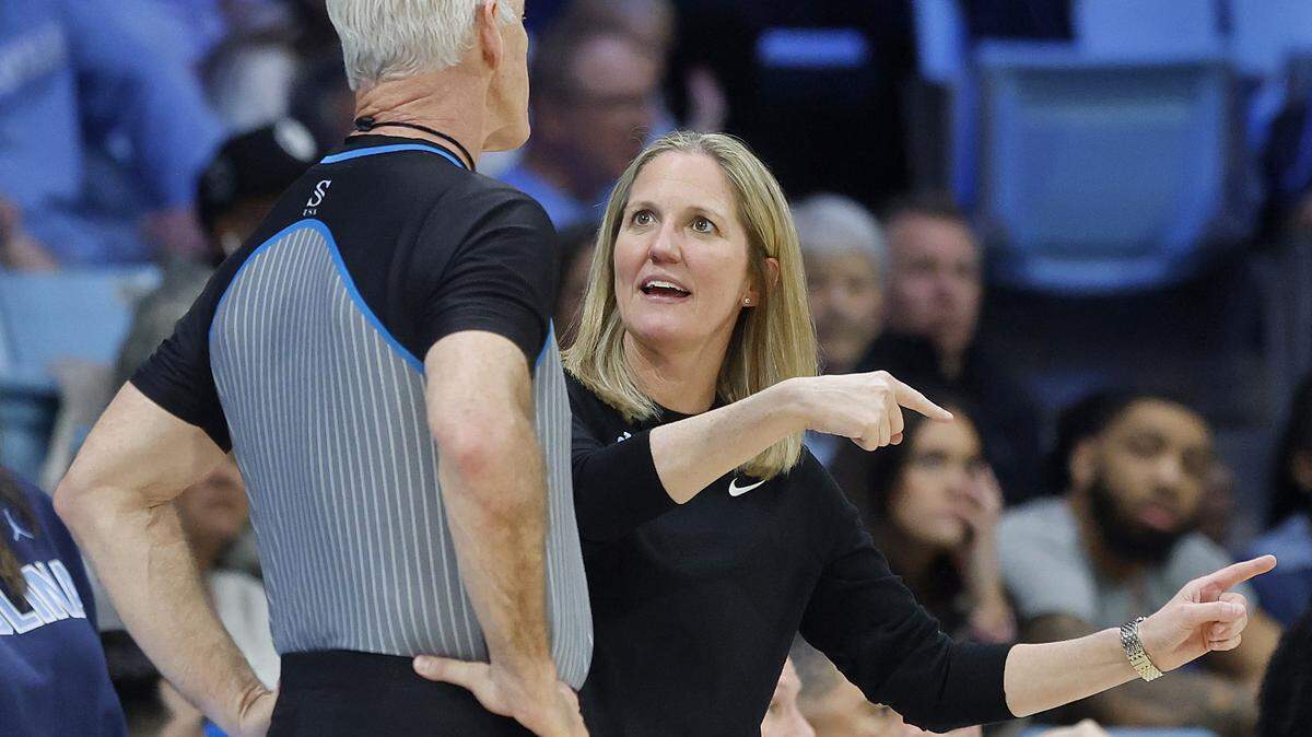 North Carolina head coach Courtney Banghart speaks with an official during the first half of the Tar Heels’ 82-51 first-round NCAA Tournament win over Western Illinois on Friday, March 20, 2026, at Carmichael Arena in Chapel Hill, N.C.