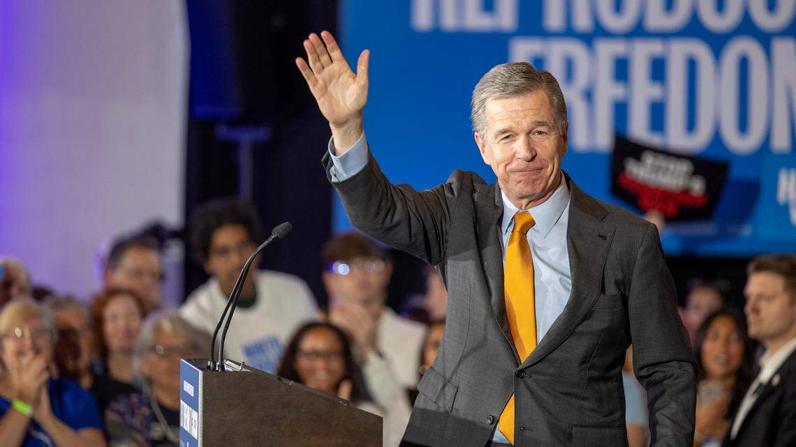 In his farewell address, Roy Cooper touts North Carolina’s ‘great comeback story’