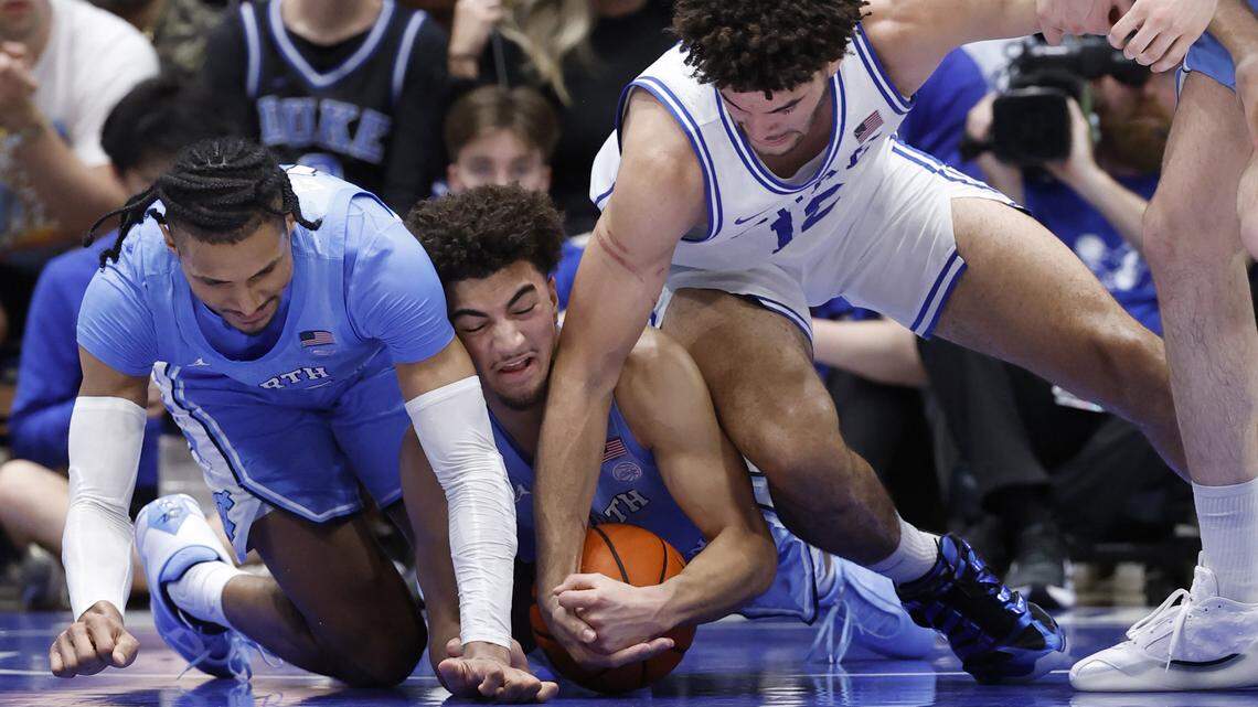 Battle of the Blues, the sequel: Photos of Duke-UNC basketball rematch