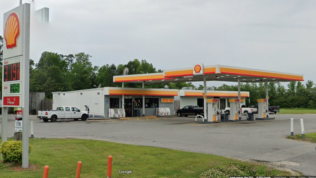 Jeffrey Kettle bought his lucky Big Cash Payout ticket from the Chicod Store on N.C. 43 South in Greenville, North Carolina, officials say.