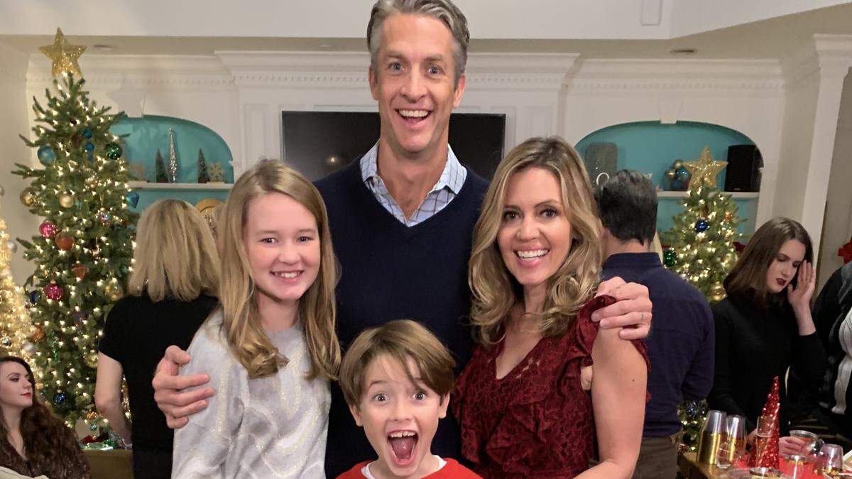 Greatest Holiday Video Countdown -- Hosted by the Holderness Family