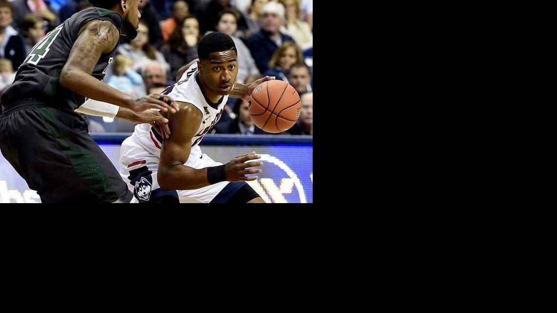 SPORTS BKC-TULANE-UCONN 12 HC