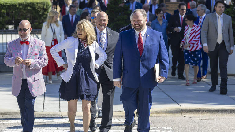 Raises for teachers, police and state workers in NC budget. Here’s the breakdown