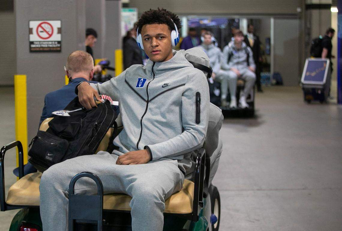 Dukes Paolo Banchero (5) arrives for the NCAA Final Four semi-final game against North Carolina on Saturday, April 2, 2022 at Caesars Superdome in New Orleans, La.
