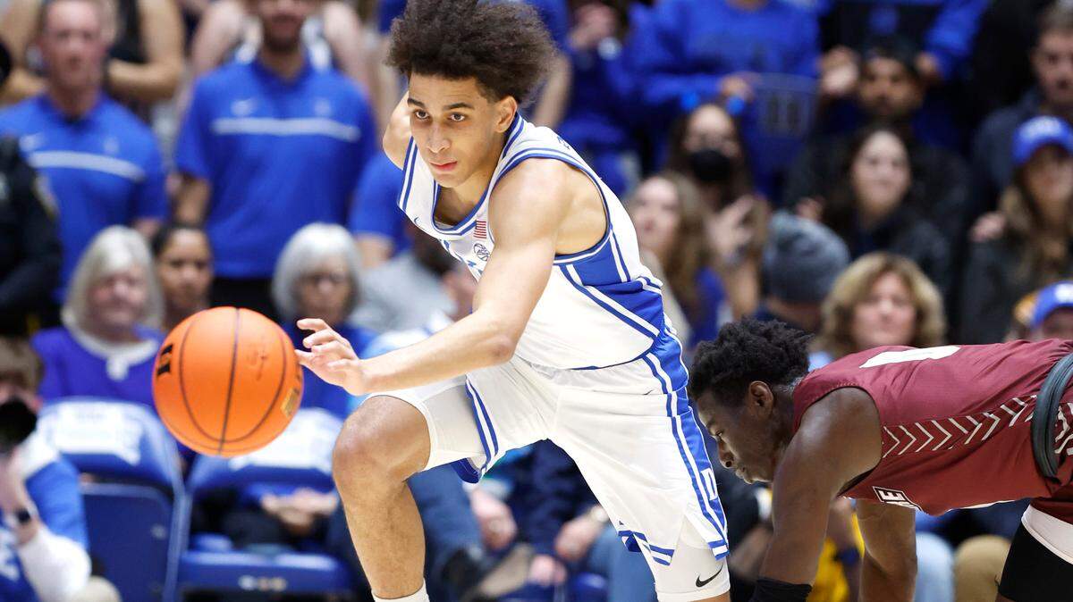 Duke’s Tyrese Proctor (5) steals the ball from Maryland-Eastern Shore’s Ahamadou Fofana (0) during the first half of Duke’s game against Maryland-Eastern Shore at Cameron Indoor Stadium in Durham, N.C., Saturday, Dec. 10, 2022.