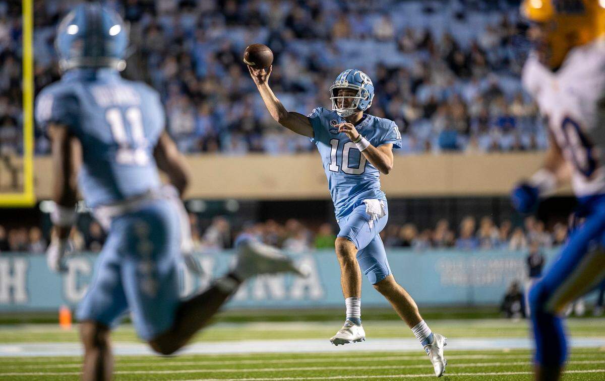 North Carolina quarterback Drake Maye looks for Josh Downs (11) on a six-yard pass play in the second quarter against Pitt on Saturday, October 29, 2022 at Kenan Stadium in Chapel Hill, N.C.