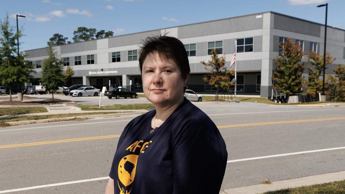 For NC federal workers, government shutdown disrupts finances, job security