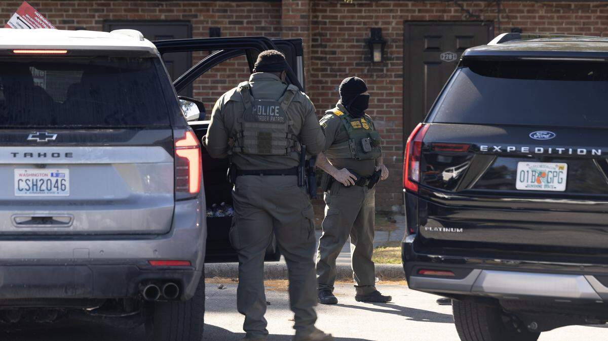Live updates: US Border Patrol arrives in Raleigh area. Here’s what we know