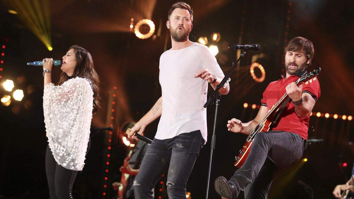 Lady Antebellum  will co-headline Oct. 4 with Darius Rucker at Coastal Credit Union Music Park at Walnut Creek.