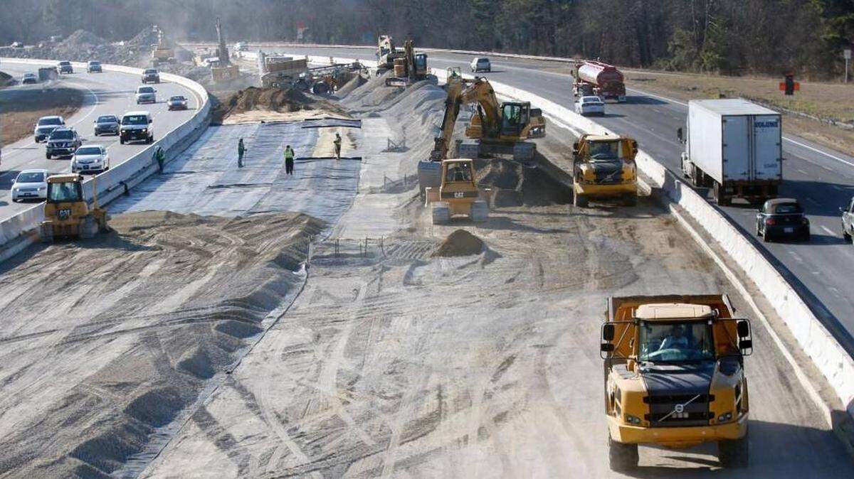 Remember this? This is what Interstate 40 looked like near the Rock Quarry Road exit in January 2016, as workers replaced crumbling pavement on an 11.5-mile section of the Beltline. The project, known as Fortify, is nearing completion.