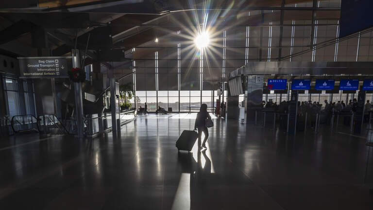 Returning to the U.S.? Court says agents can search your phone without a warrant