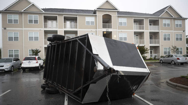 In Wilmington, apartment complex residents hid from Dorian’s winds