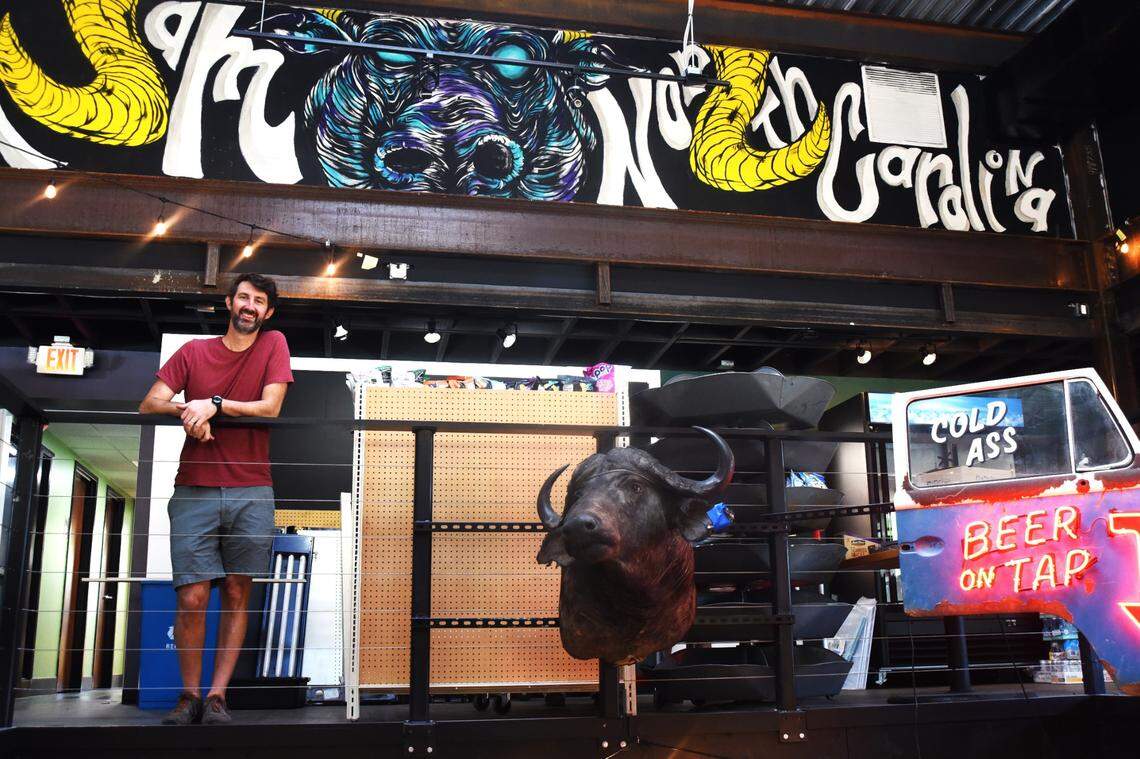 Raleigh native Graham Worth has brought the popular bar and sandwich shop brand Common Market to Durham’s Ninth Street.