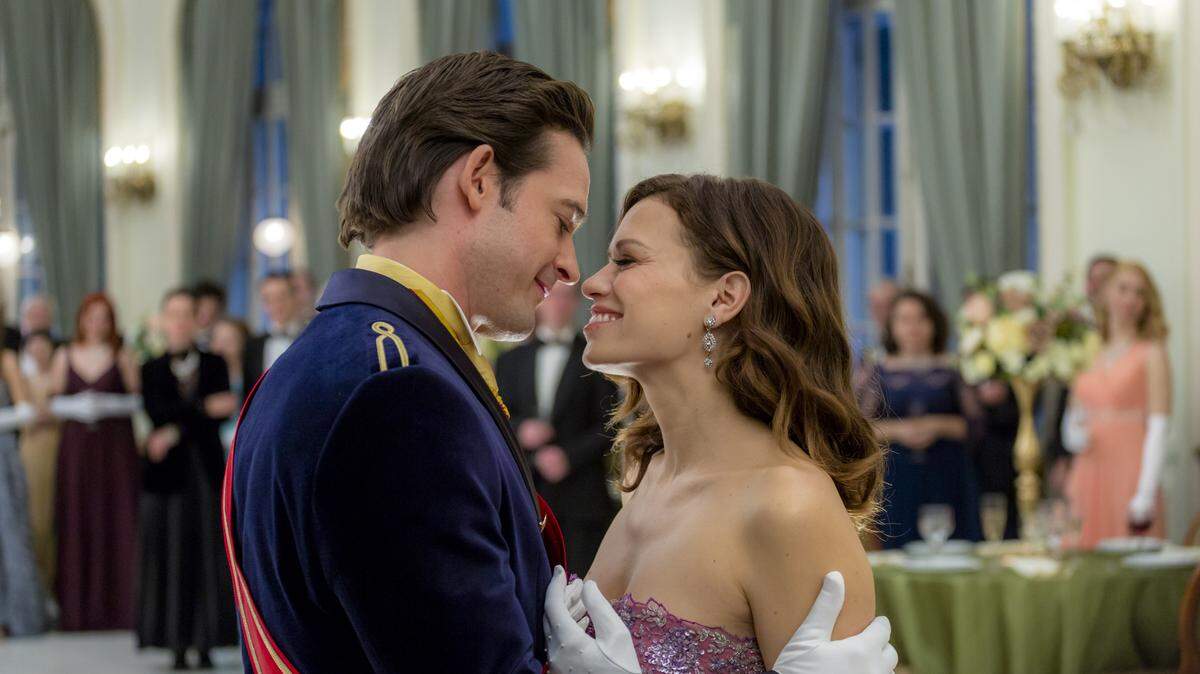 Will Kemp, left, and Joy Lenz in the Hallmark movie "Royal Matchmaker."