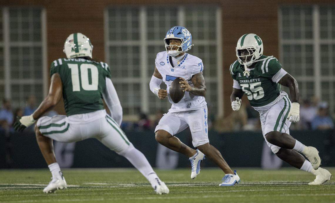 North Carolina quarterback Gio Lopez (7) looks for an open receiver in the second quarter on Saturday, September 6, 2025 at Jerry Richardson Stadium in Charlotte, N.C. 