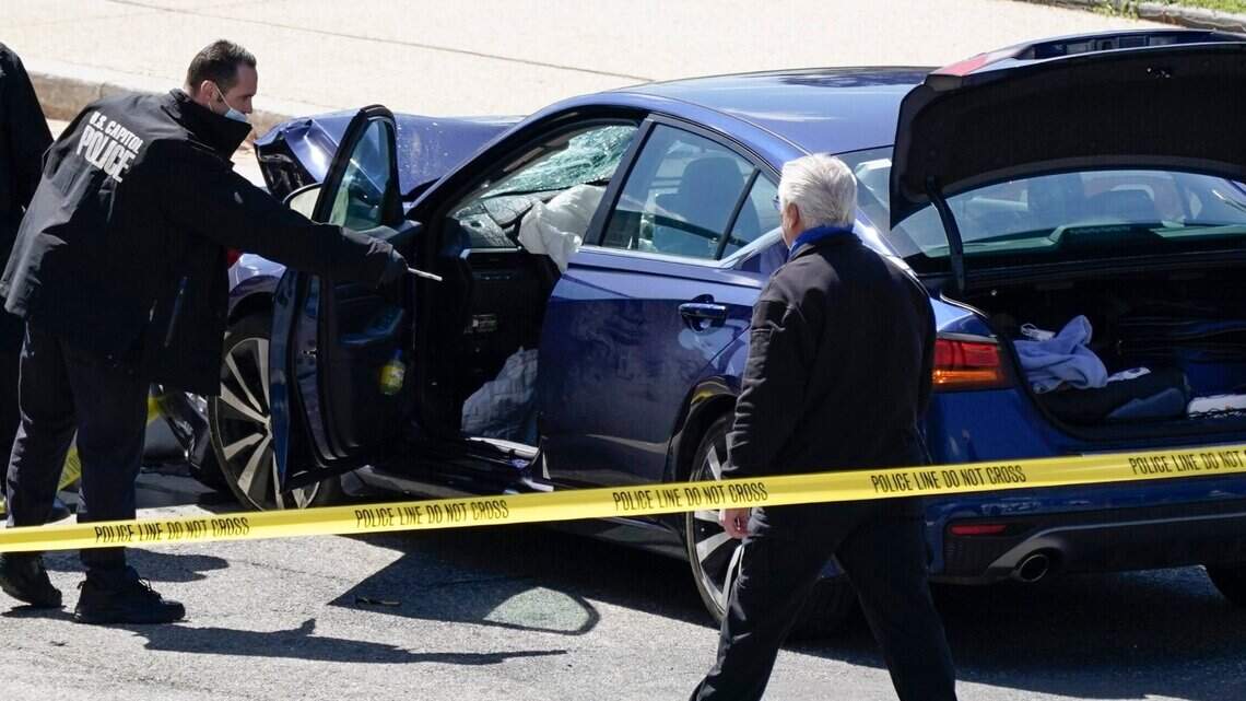 US Capitol police officer killed, suspect fatally shot after car rams ...