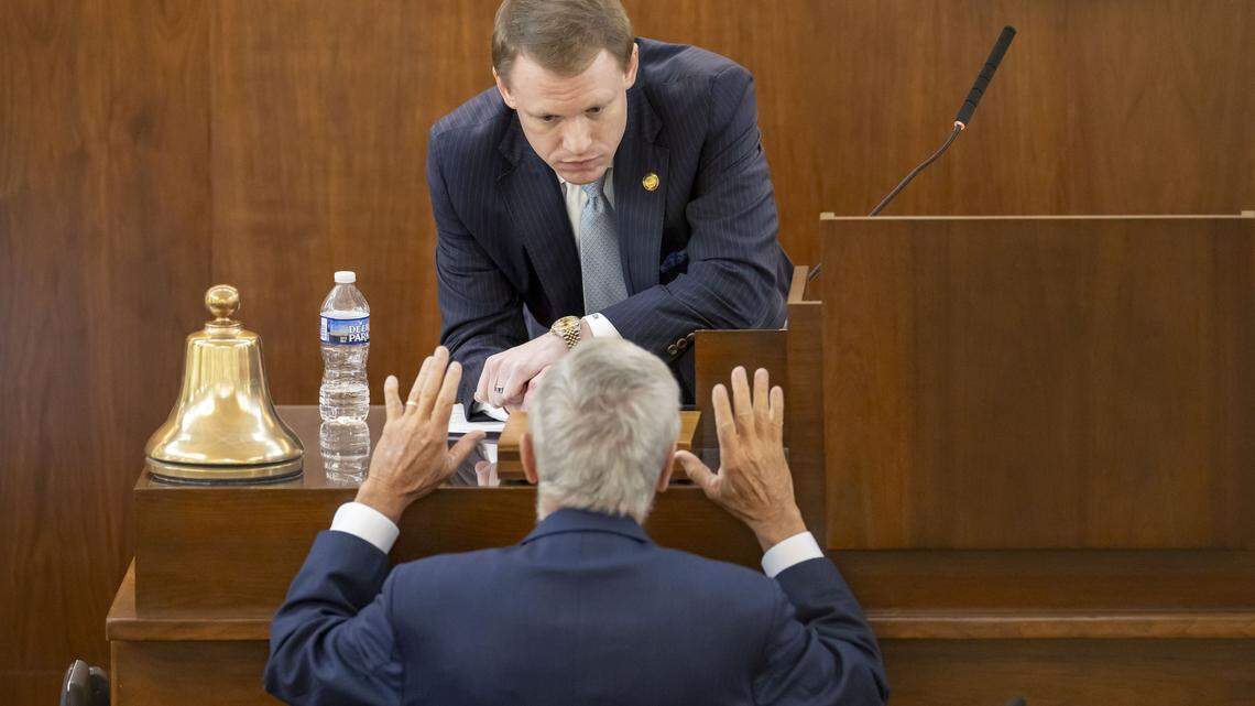 Ice breaks at the NC legislature on opening day, as budget talks finally move ahead