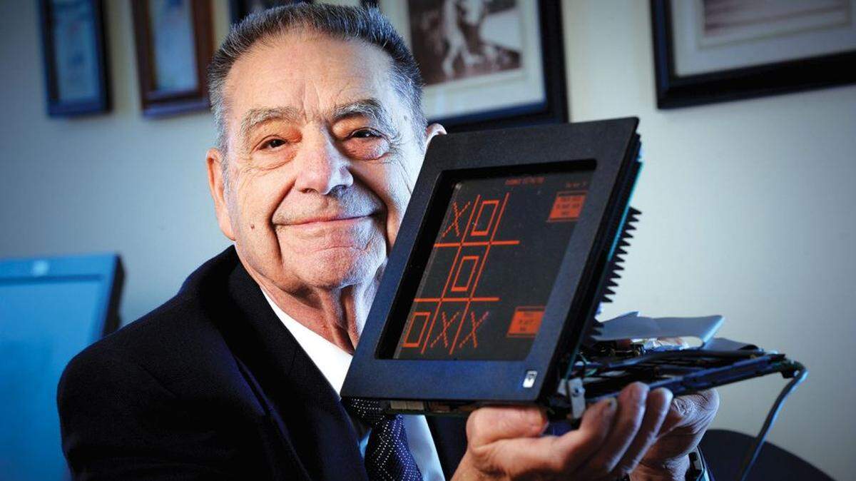 Donald Bitzer, co-inventor of the plasma screen, died on Dec. 10, 2024, in Cary, NC. He was 90 years old. 