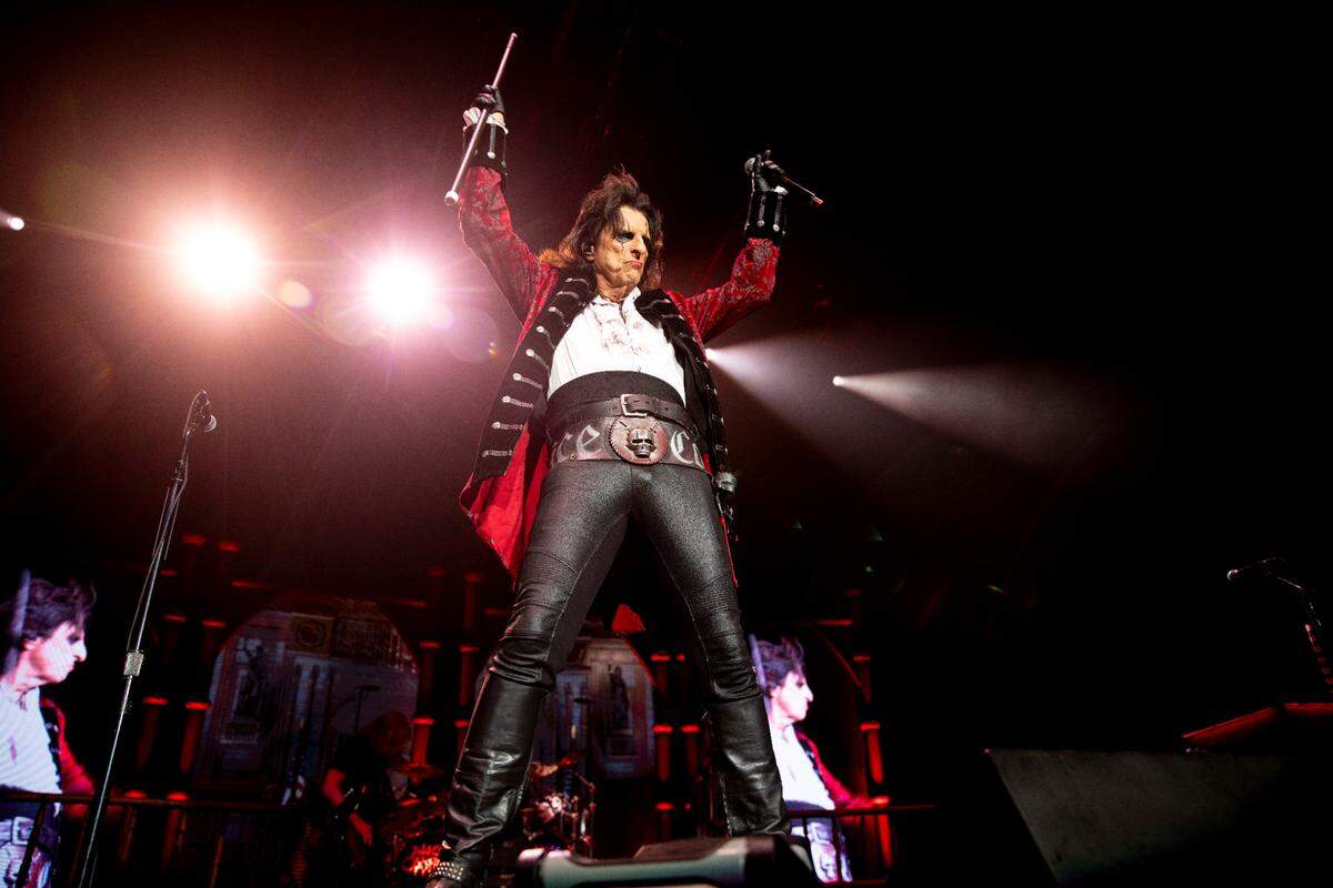 Alice Cooper acknowledges his fans on the “Freaks On Parade 2023 Tour” to Raleigh, N.C.’s Coastal Credit Union Music Park at Walnut Creek, Tuesday night, Aug. 29, 2023.