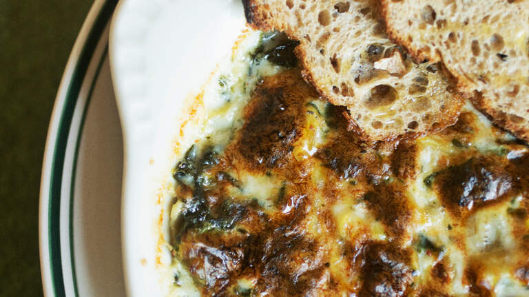 Need easy game day recipes? These are sure to be winners at your next tailgate