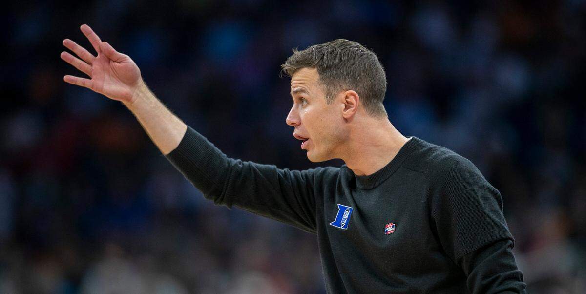 Duke coach Jon Scheyer directs his team on offense in the second half against Tennessee during the second round of the NCAA Tournament on Saturday, March 18, 2023 at the Amway Center in Orlando, Fla.