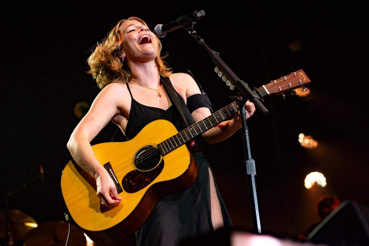 Maggie Rogers performs “So Sick of Dreaming” of the “Don’t Forget Me Album” and makes a lyric change to reference the Canes, exciting the Raleigh crowd at Coastal Credit Union Music Park on Wednesday, June 19, 2024.