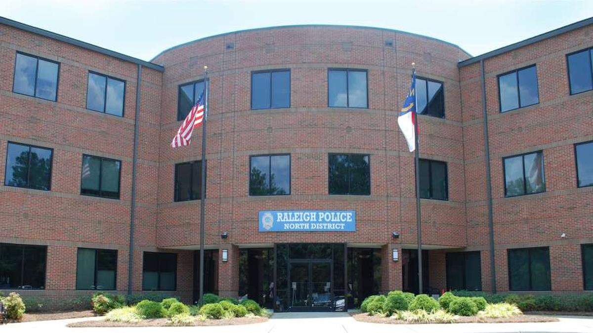 When you feel unsafe, are Raleigh or Durham Police stations open 24/7? What we learned.